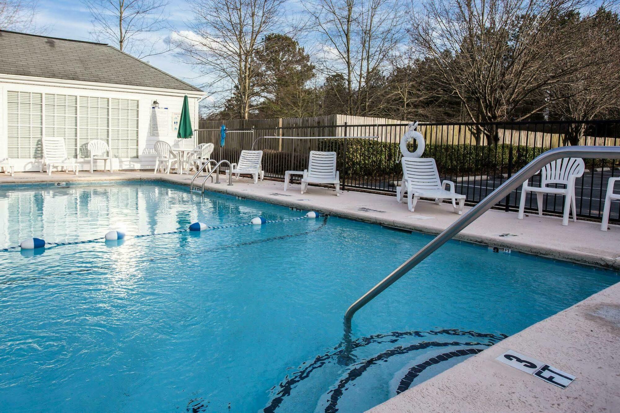 Quality 2* Laurinburg